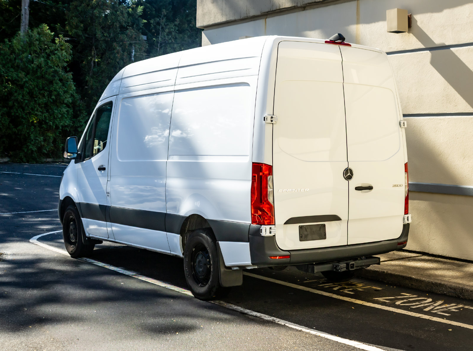 Used 2025 Mercedes-Benz Sprinter 2500 image 5