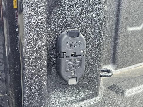 New 2026 GMC Sierra 3500 Denali w/ Denali Reserve Package AWD/4WD image 15