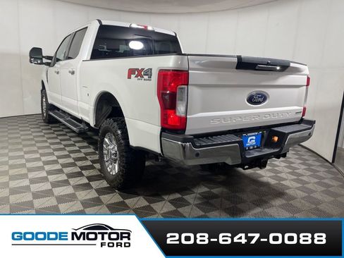Used 2017 Ford F250 Lariat w/ Chrome Package AWD/4WD image 5