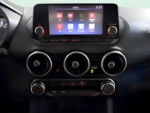 Used 2024 Nissan Sentra S image 17