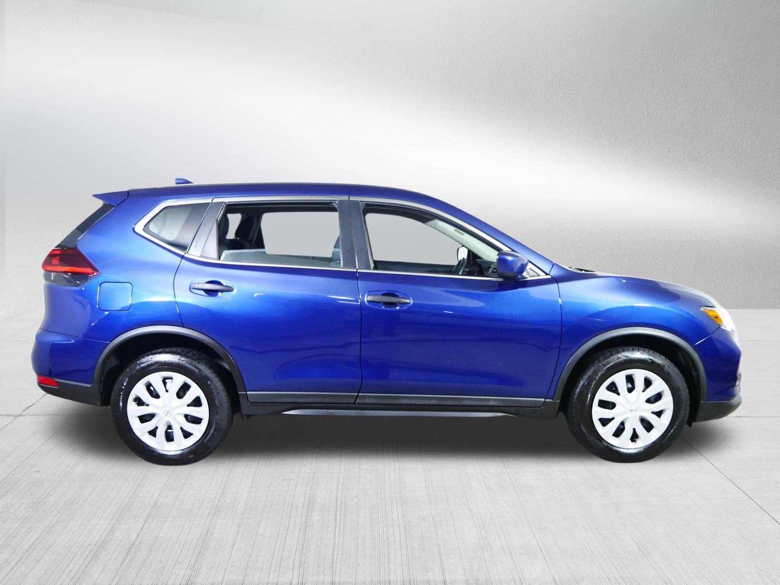 Used 2018 Nissan Rogue S AWD/4WD image 8