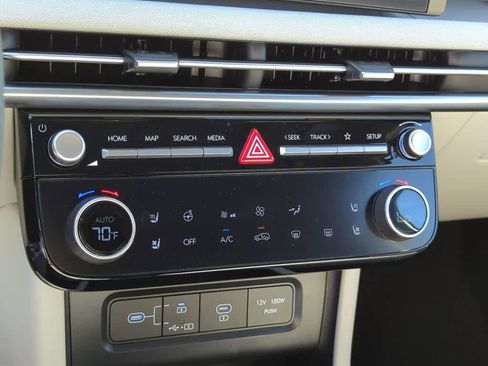 New 2026 Hyundai Tucson Limited image 32