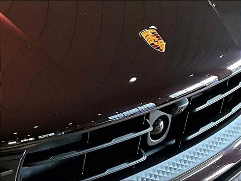 New 2026 Porsche Macan image 30