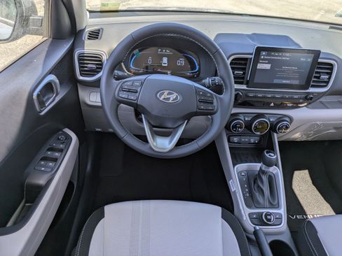 New 2026 Hyundai Venue SEL FWD image 14