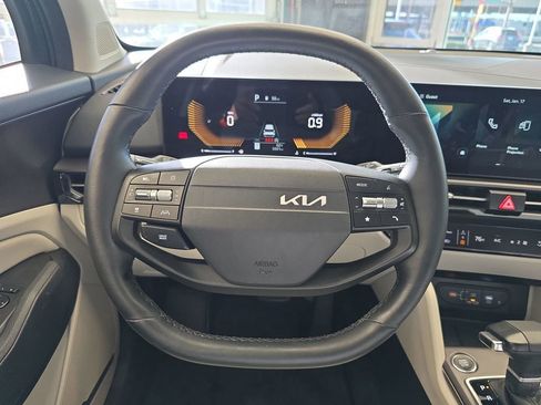 Used 2026 Kia Sportage EX image 19