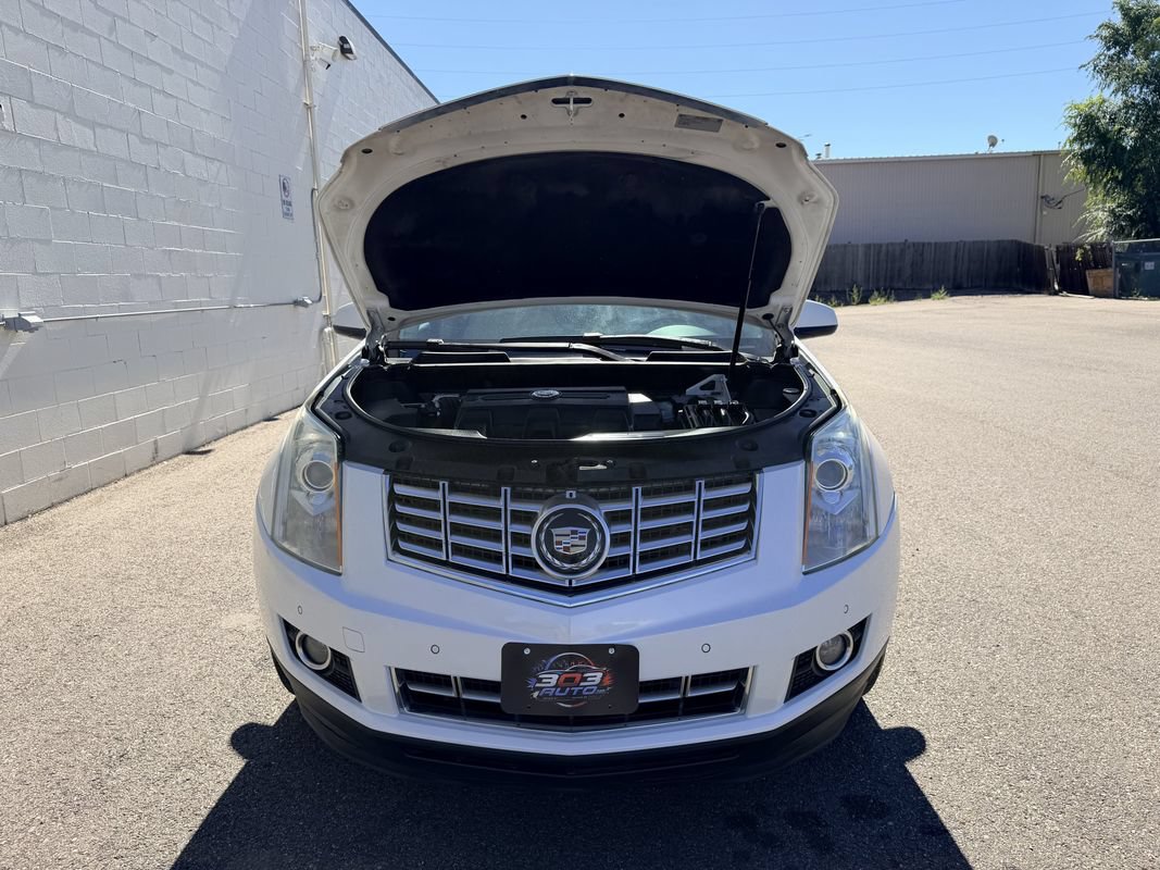Used 2015 Cadillac SRX Premium w/ Driver Assist Package FWD image 16