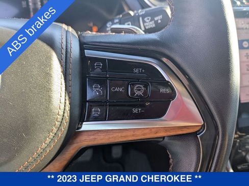 Used 2023 Jeep Grand Cherokee Summit image 20