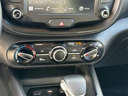 Certified 2023 Kia Soul LX w/ LX Technology Package image 21