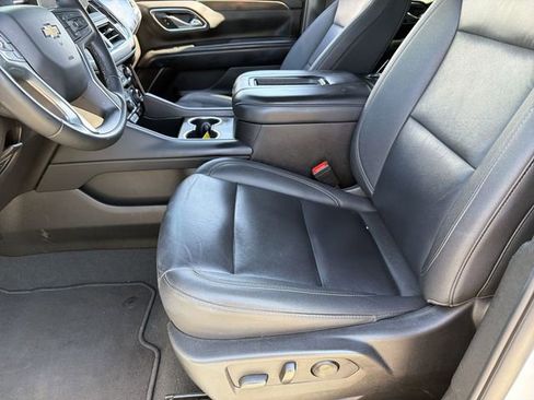 Used 2024 Chevrolet Tahoe LT AWD/4WD image 21