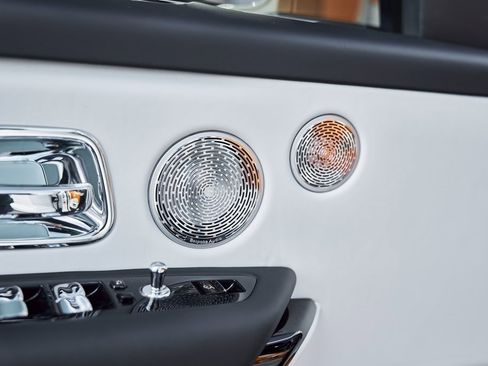 Used 2026 Rolls-Royce Cullinan image 40