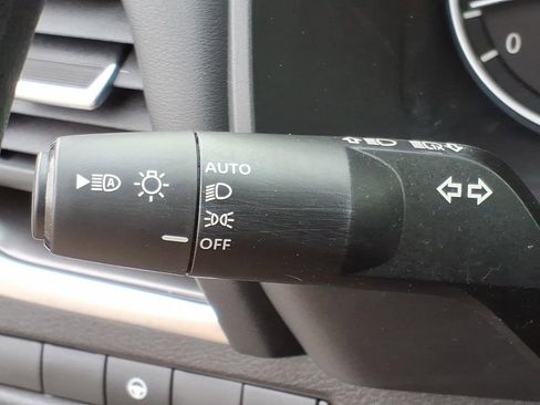 Certified 2023 Nissan Rogue SV AWD/4WD image 28