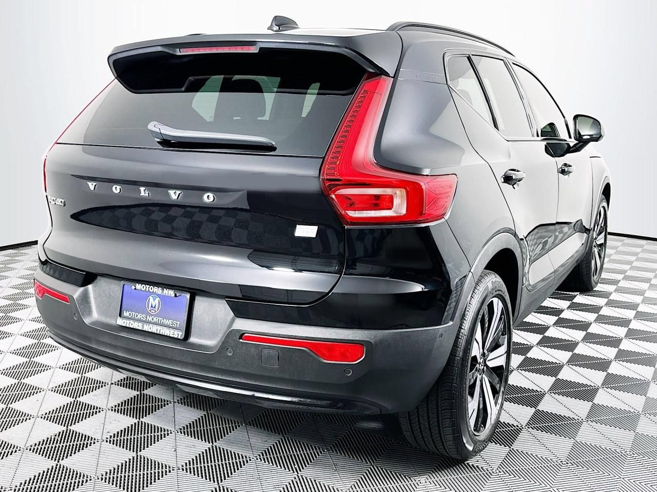 Used 2023 Volvo XC40 Recharge Plus AWD/4WD image 24