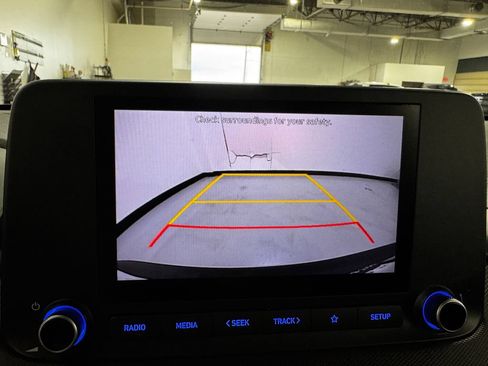 Used 2022 Hyundai Kona SEL w/ Cargo Package FWD image 9