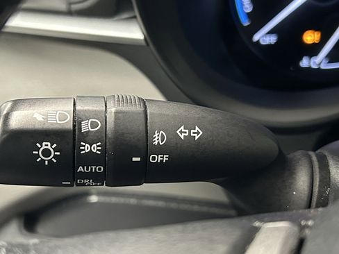 Used 2022 Toyota Sienna XLE image 23