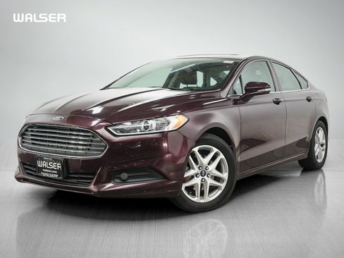Used 2013 Ford Fusion SE FWD image 1