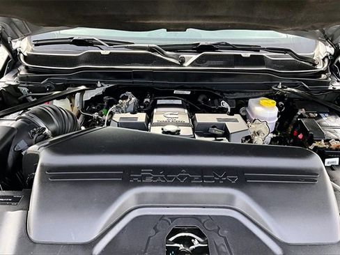 Used 2021 RAM 2500 Big Horn w/ Level 1 Equipment Group image 31