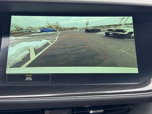 Used 2022 Buick Envision Essence w/ Safety Package image 21