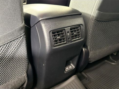 Certified 2024 Toyota 4Runner SR5 AWD/4WD image 33