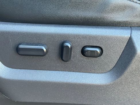 Used 2016 Ford F250 Platinum w/ FX4 Off-Road Package image 26