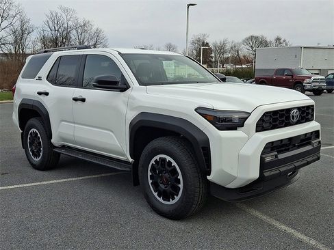 New 2025 Toyota 4Runner TRD Off-Road image 3
