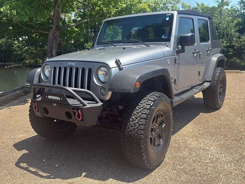 Used 2017 Jeep Wrangler Unlimited Sport w/ Quick Order Package 24S AWD/4WD image 11