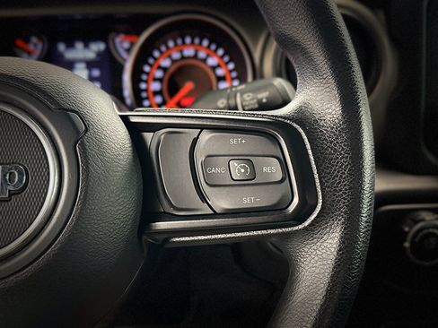 Used 2019 Jeep Wrangler Sport AWD/4WD image 17