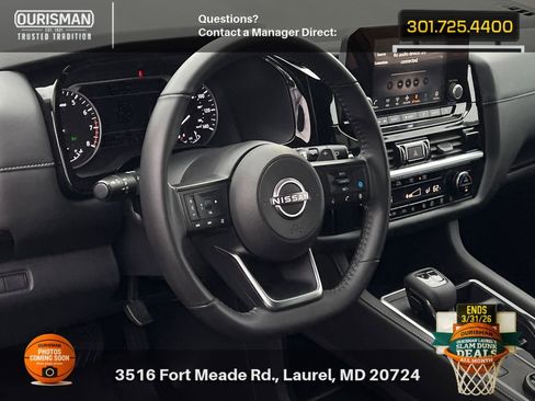 Used 2025 Nissan Pathfinder SV w/ SV Premium Package image 9