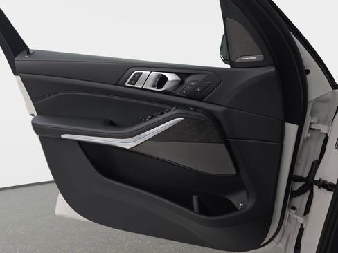 New 2026 BMW X5 xDrive50e w/ M Sport Package image 26