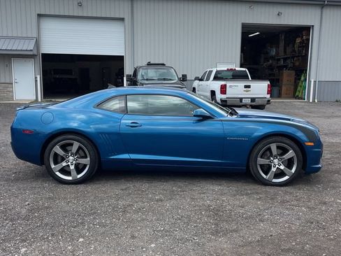 Used 2010 Chevrolet Camaro SS w/ RS Package RWD image 5