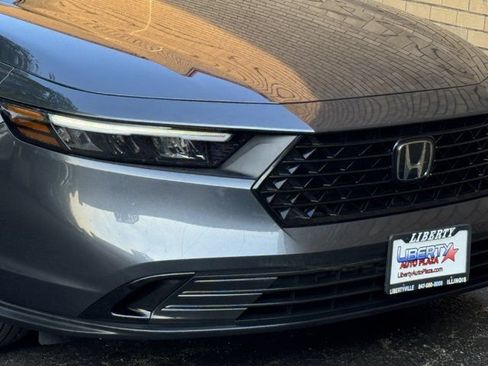 Used 2025 Honda Accord SE image 3