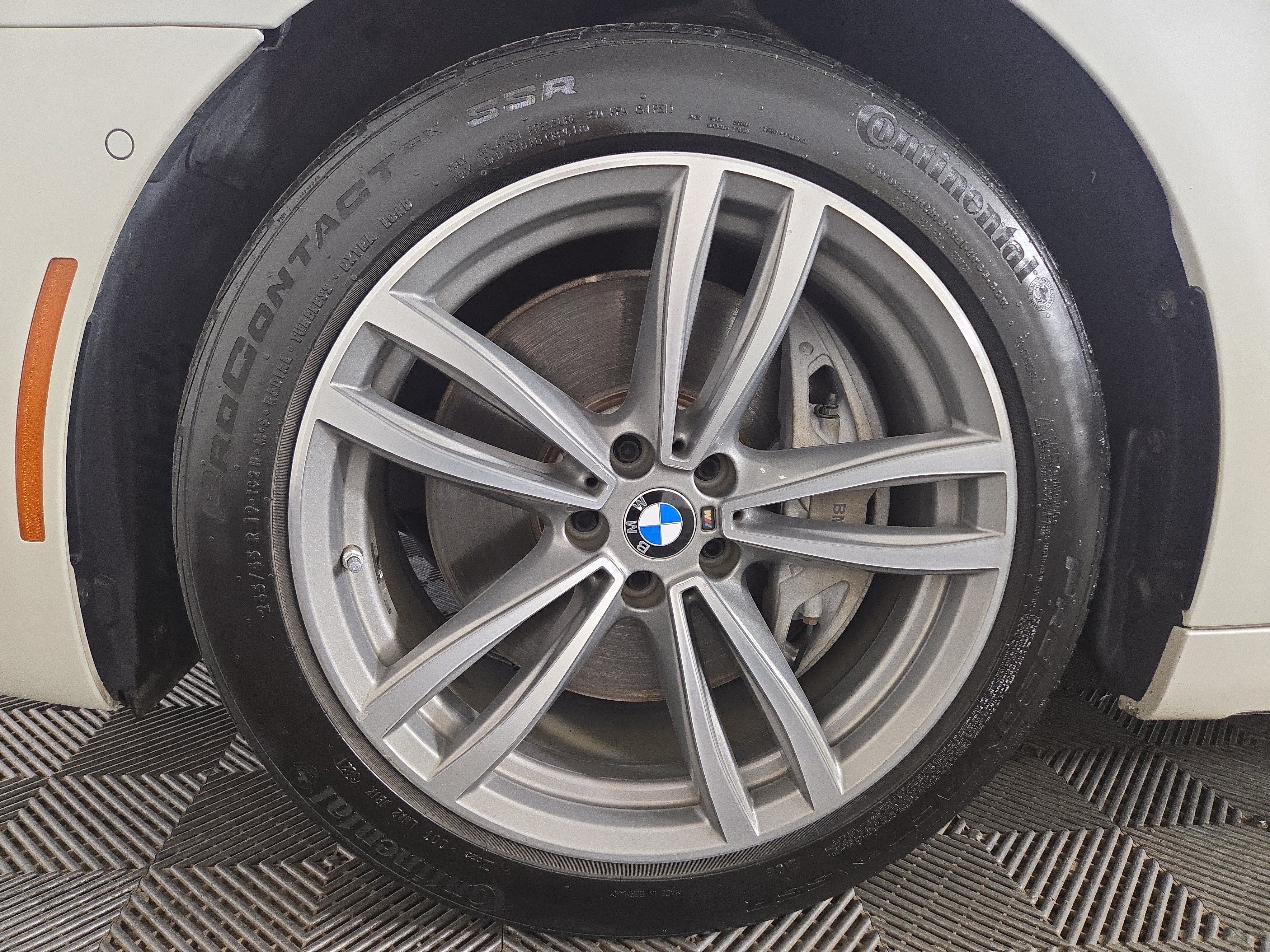 Used 2018 BMW 750i xDrive AWD/4WD image 34
