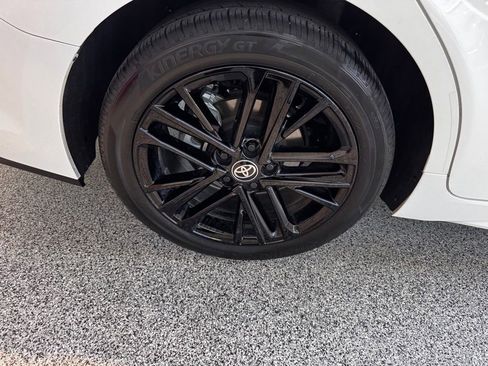 Certified 2025 Toyota Camry SE AWD/4WD image 16