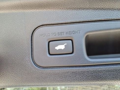 New 2026 Acura MDX w/ Advance Package AWD/4WD image 11