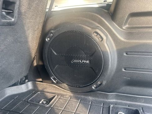 Used 2018 Jeep Wrangler Unlimited Sahara image 24