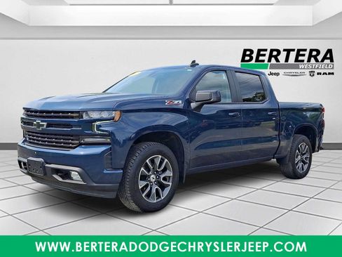 Used 2021 Chevrolet Silverado 1500 RST w/ Z71 Off-Road Package AWD/4WD image 3