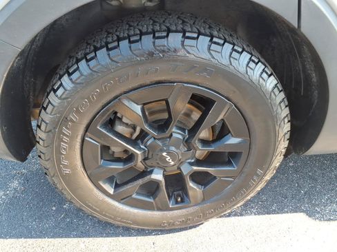 Used 2023 Kia Telluride SX Prestige X-Pro AWD/4WD image 9