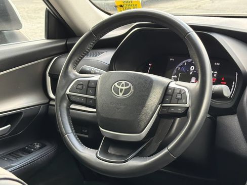 Used 2025 Toyota Grand Highlander FWD image 28