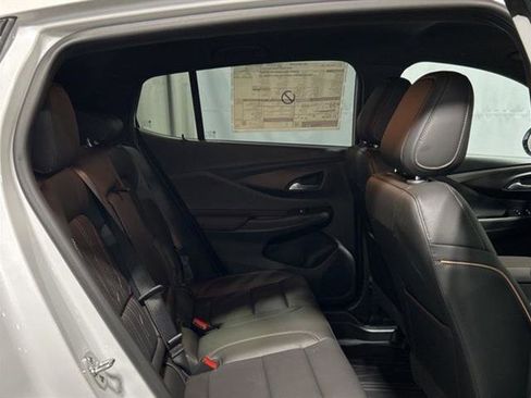 New 2025 Buick Envista Avenir image 12