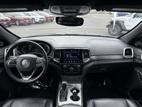Used 2019 Jeep Grand Cherokee Limited image 15