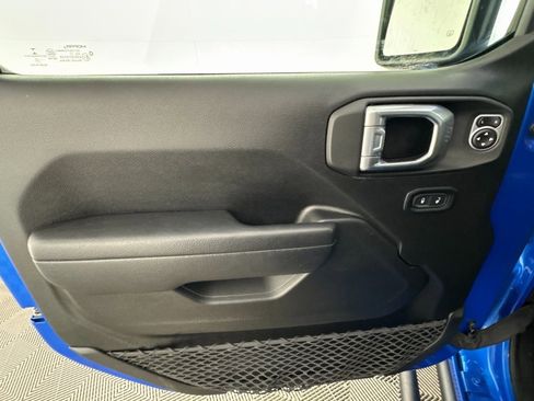 Used 2022 Jeep Wrangler Rubicon image 33