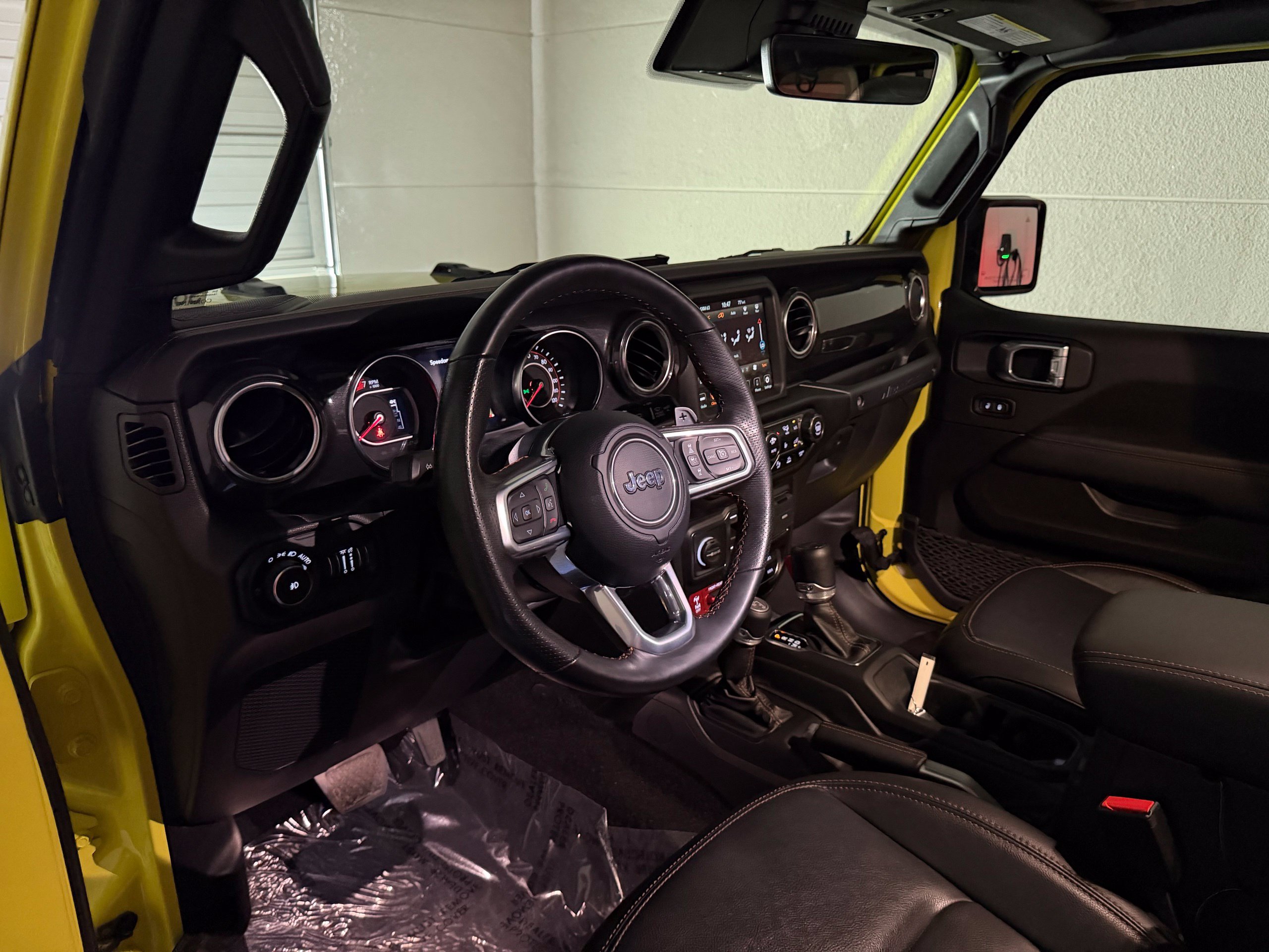 Used 2022 Jeep Wrangler Unlimited Rubicon AWD/4WD image 49