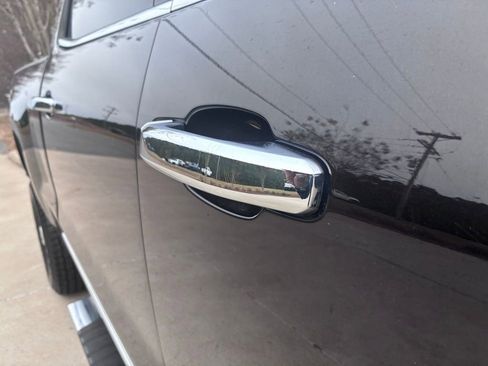 Used 2018 Chevrolet Silverado 2500 LTZ w/ Duramax Plus Package image 8