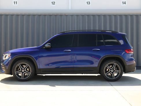 Used 2021 Mercedes-Benz GLB 250 image 4