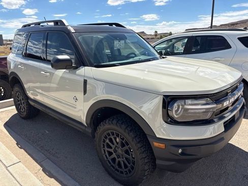Used 2024 Ford Bronco Sport Outer Banks w/ Tech Package AWD/4WD image 4