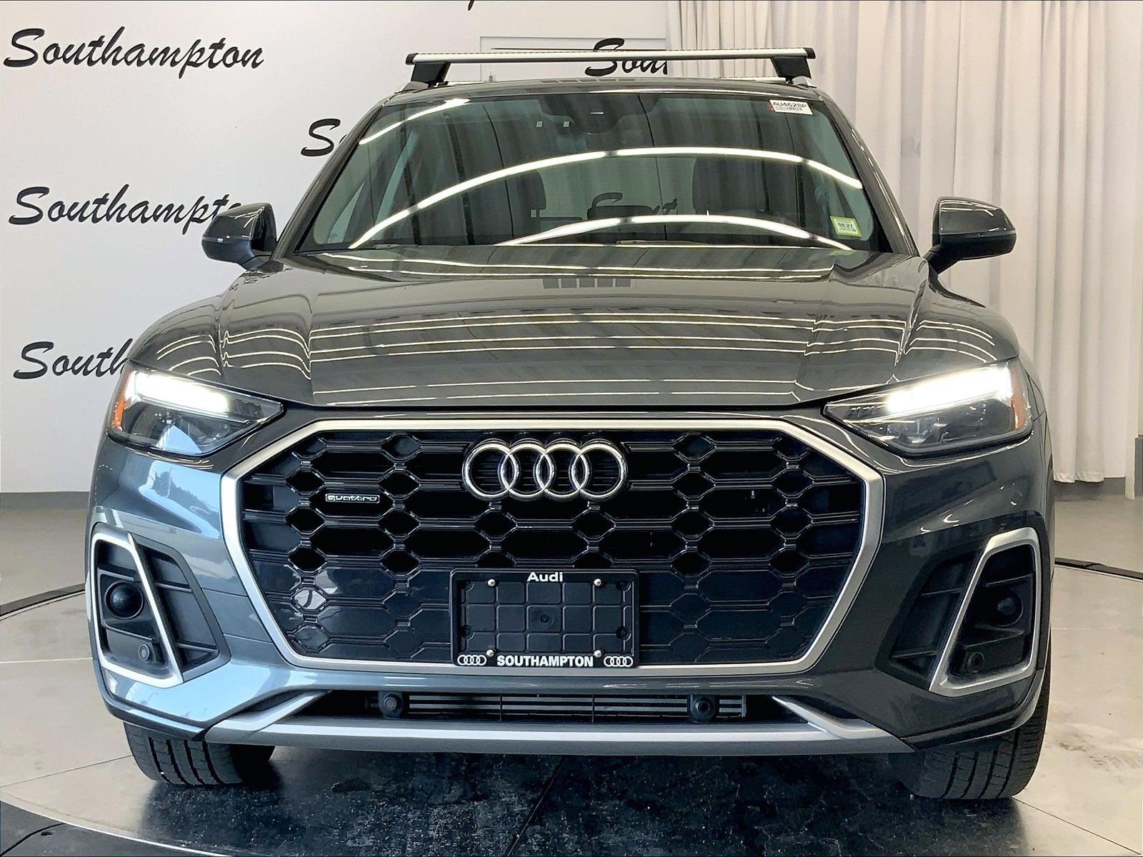 Certified 2023 Audi Q5 2.0T Premium w/ Convenience Package AWD/4WD image 2