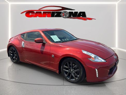 Used 2016 Nissan 370Z Coupe RWD image 2