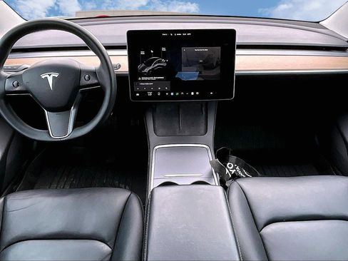 Used 2021 Tesla Model 3 Long Range image 15