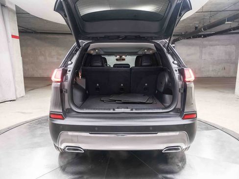 Used 2019 Jeep Cherokee Limited image 26