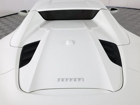 Used 2017 Ferrari 488 Spider image 12