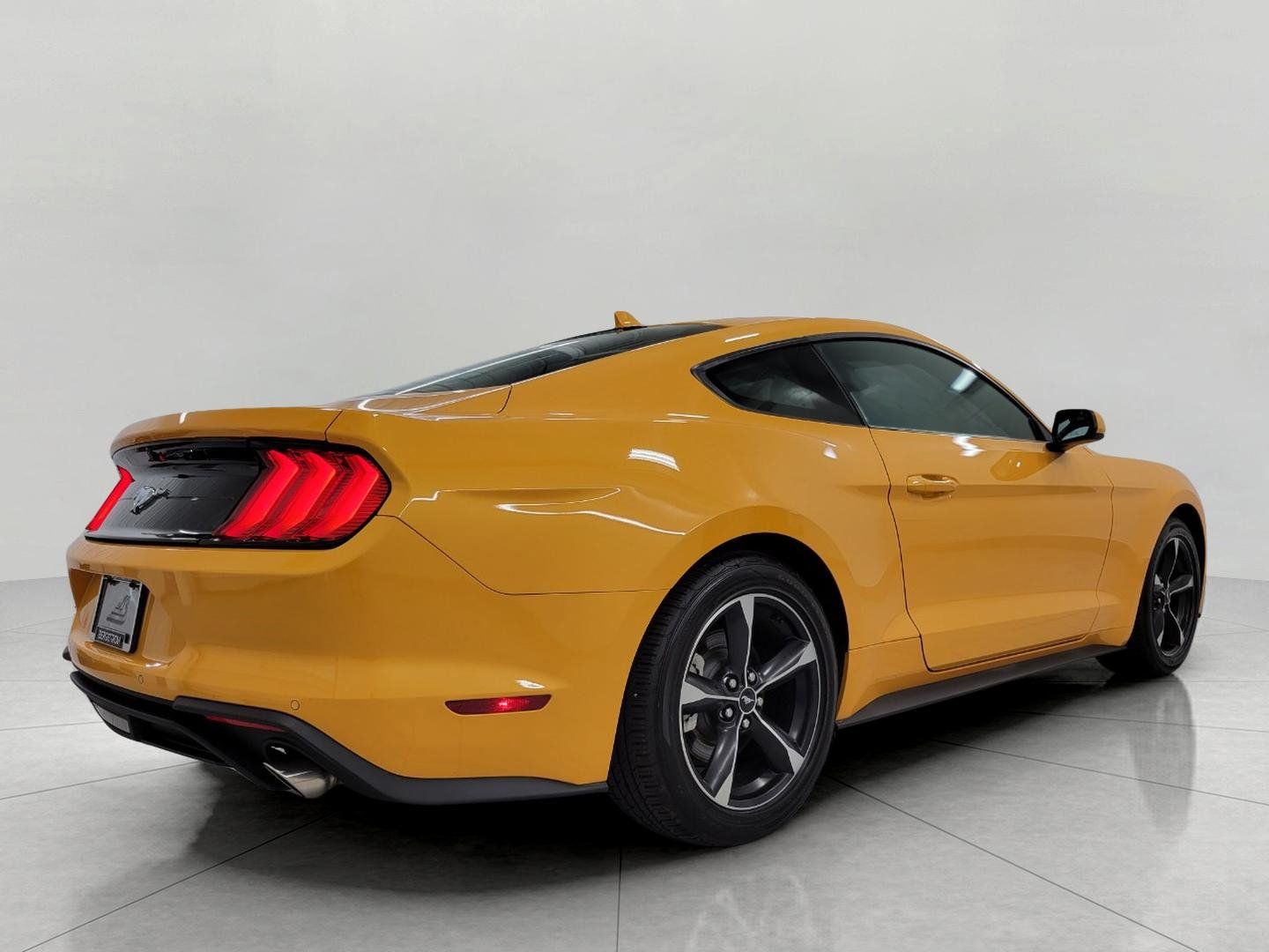 Certified 2022 Ford Mustang Coupe w/ Equipment Group 101A RWD image 19